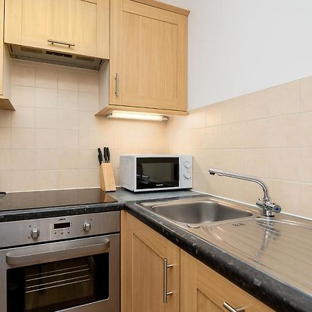 Modern 1 Bed Flat For Up To 2 People In Holborn, London With Free Wifi Appartement Buitenkant foto