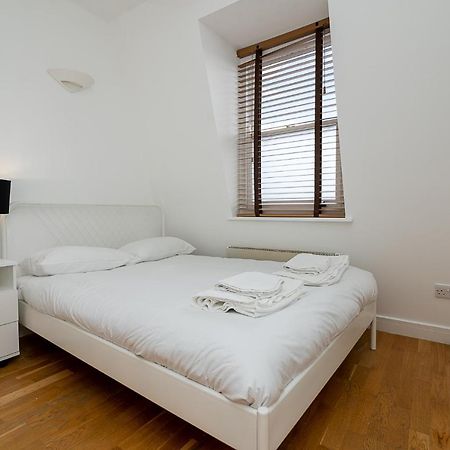 Modern 1 Bed Flat For Up To 2 People In Holborn, London With Free Wifi Appartement Buitenkant foto