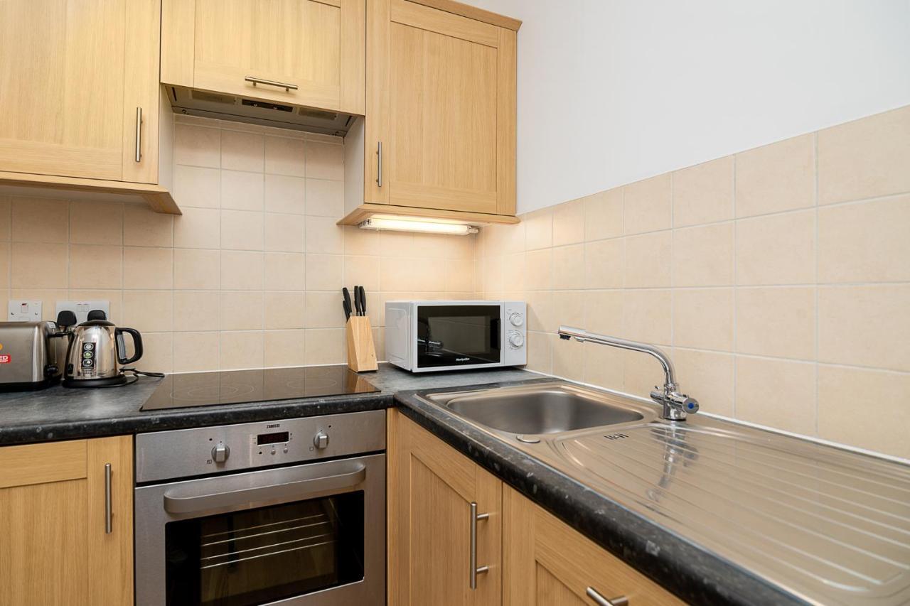 Modern 1 Bed Flat For Up To 2 People In Holborn, London With Free Wifi Appartement Buitenkant foto